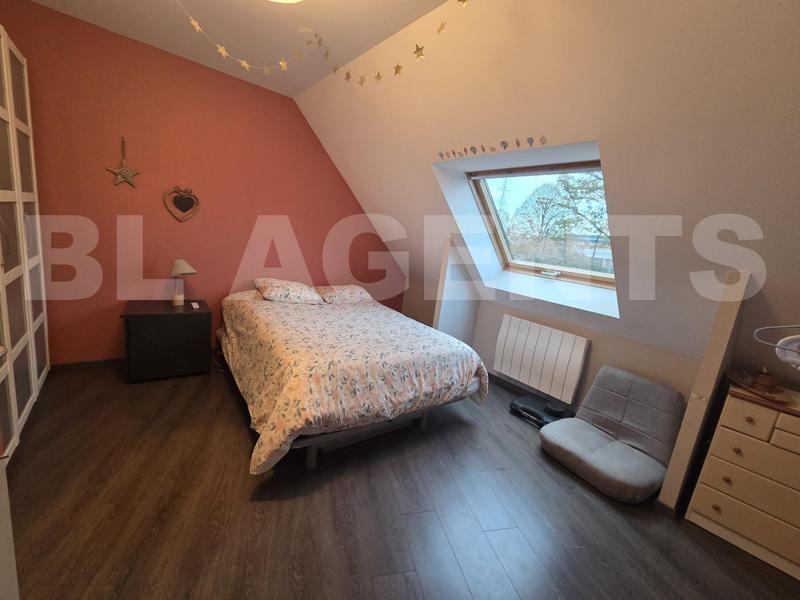 Maison - 180 m² - 9 pièces