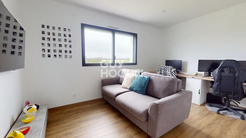 Maison - 121 m² - 5 pièces