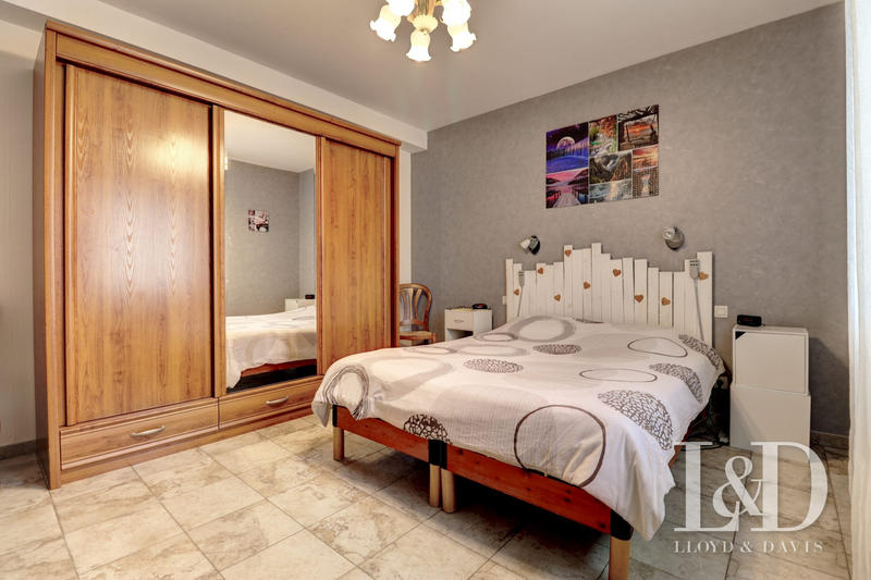 Maison - 175 m² - 6 pièces