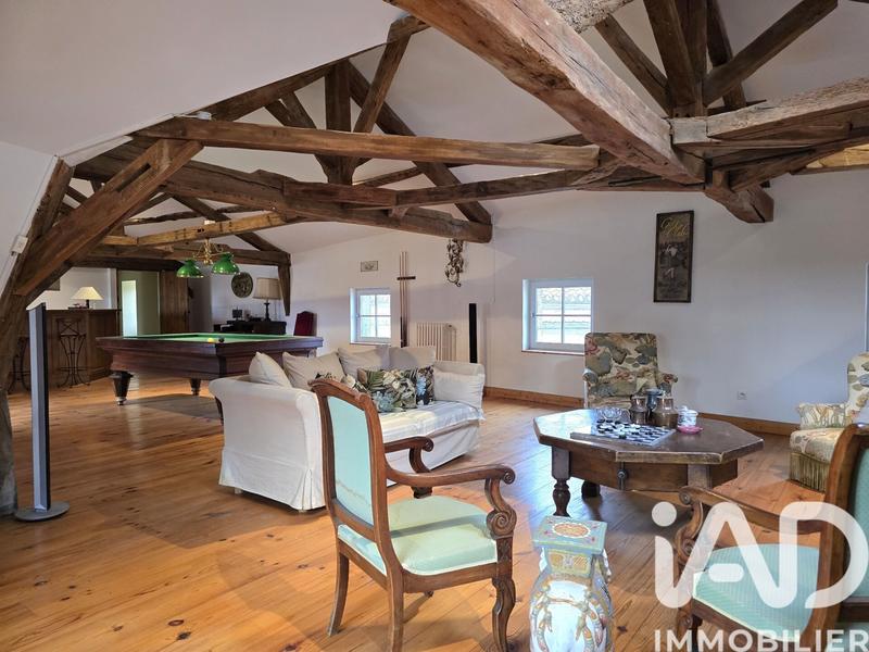 Maison - 495 m² - 10 pièces