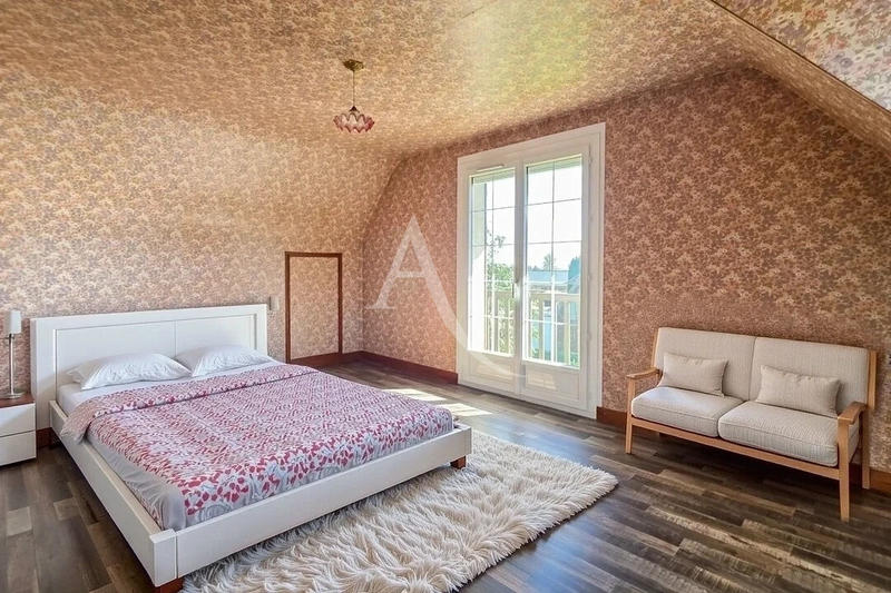 Maison - 123 m² - 6 pièces