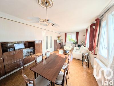 Maison - 96 m² - 4 pièces