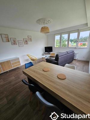 Chambre - 14 m² - 1 pièce