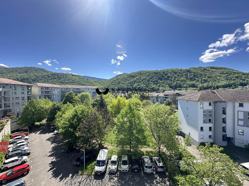 Appartement - 79 m² - 4 pièces