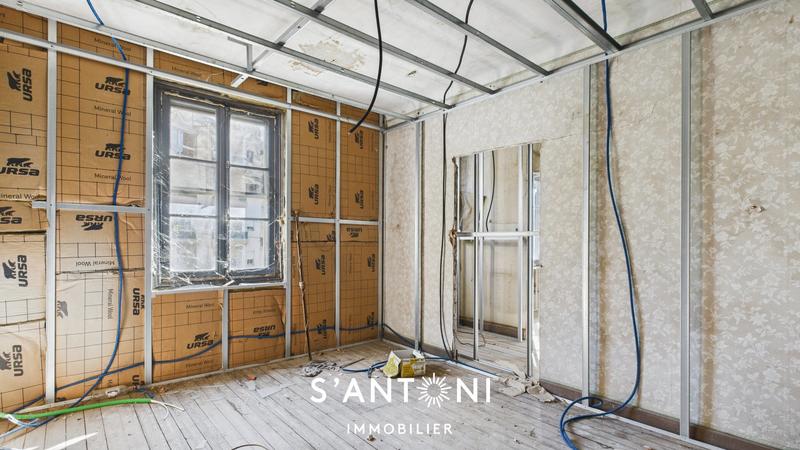 Maison - 200 m² - 9 pièces