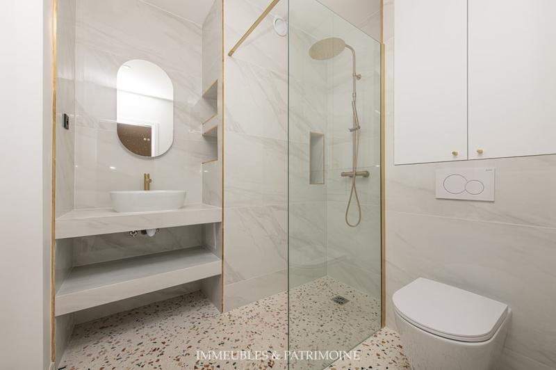 Immeuble - 55 m² - 2 pièces