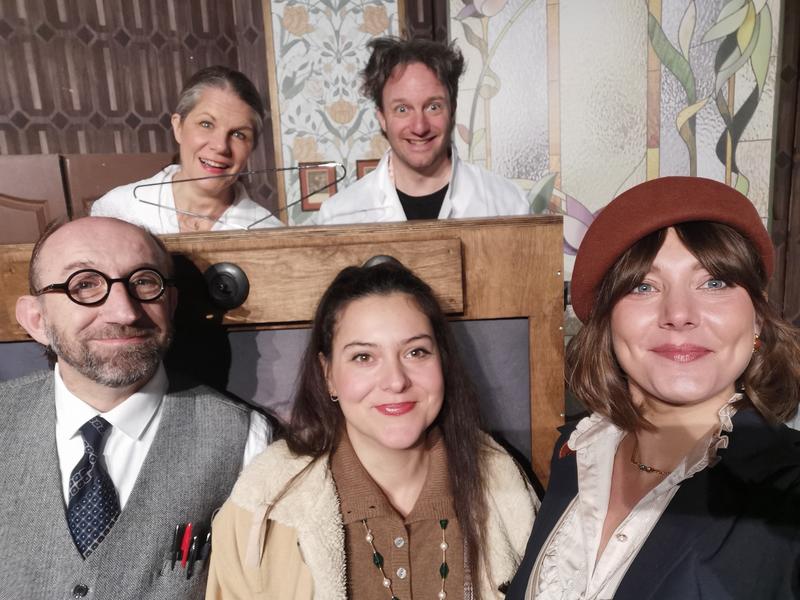 Théâtre : Louise Morstan et la Marmotte Rouge