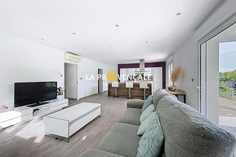 Appartement - 367 m² - 3 pièces