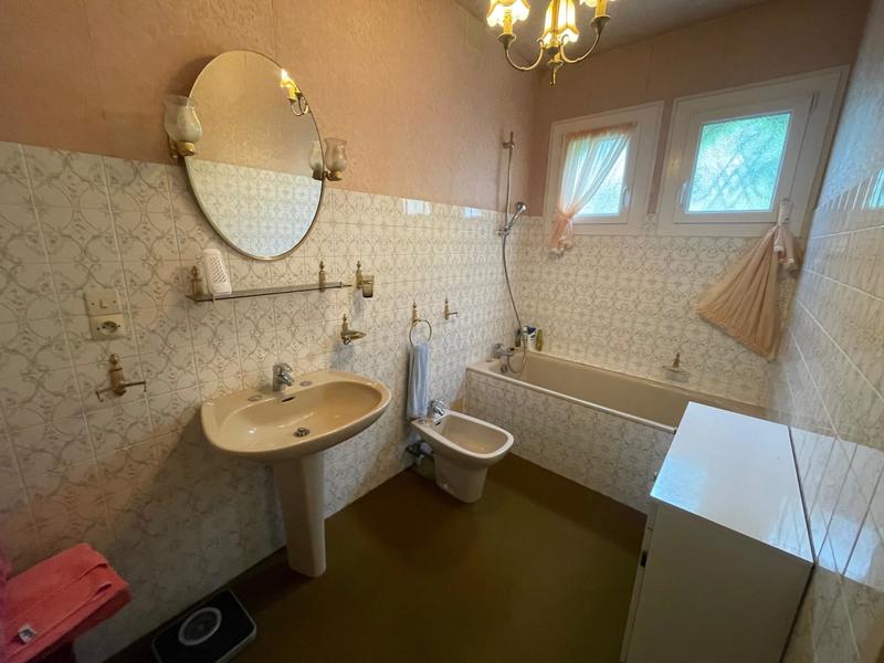 Maison - 142 m² - 8 pièces