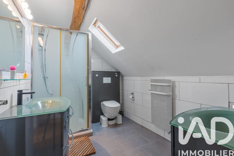 Maison - 275 m² - 10 pièces