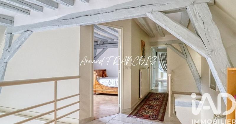 Maison - 376 m² - 9 pièces