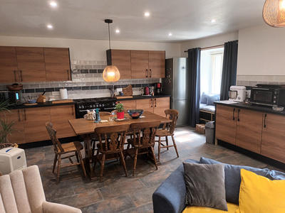 Maison - 120 m² - 4 pièces