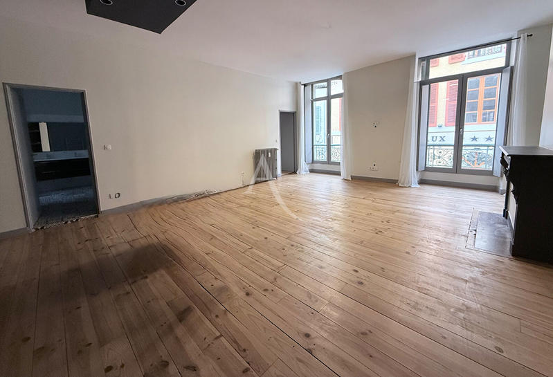 Appartement - 98 m² - 3 pièces