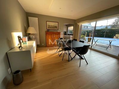 Maison d'architecte - 165 m² - 6 pièces