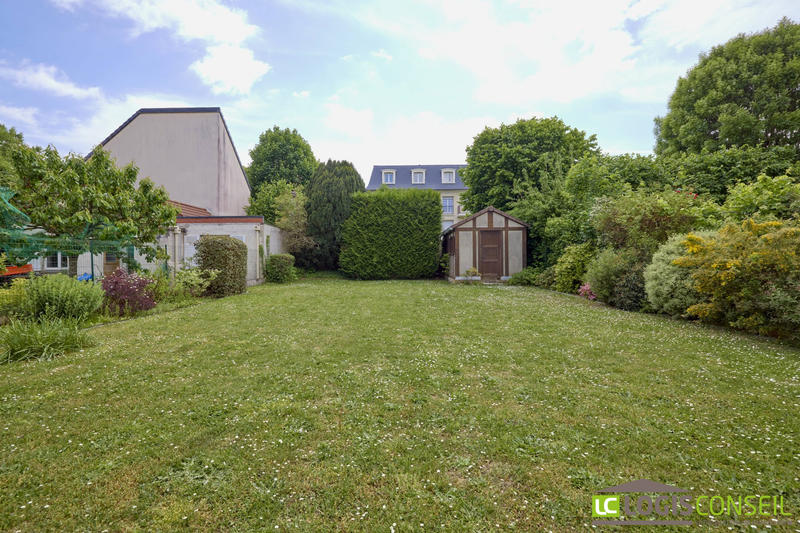 Maison traditionnelle - 125 m² - 5 pièces