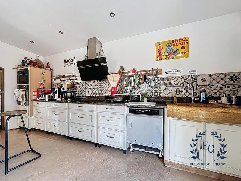 Maison - 170 m² - 5 pièces