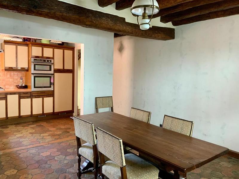 Maison - 240 m² - 9 pièces