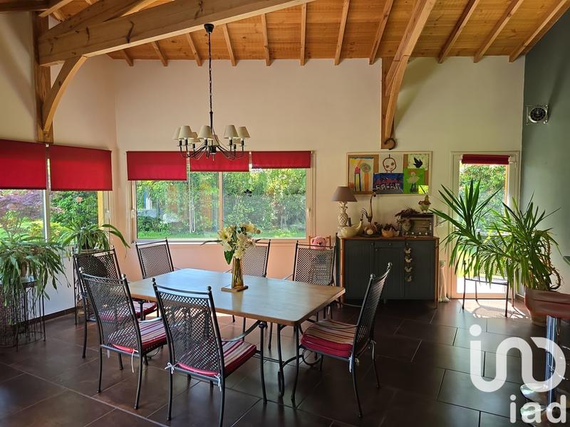 Maison de maîtres - 243 m² - 7 pièces