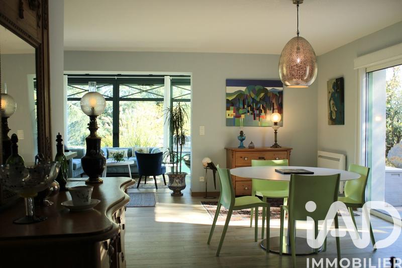 Maison - 185 m² - 5 pièces