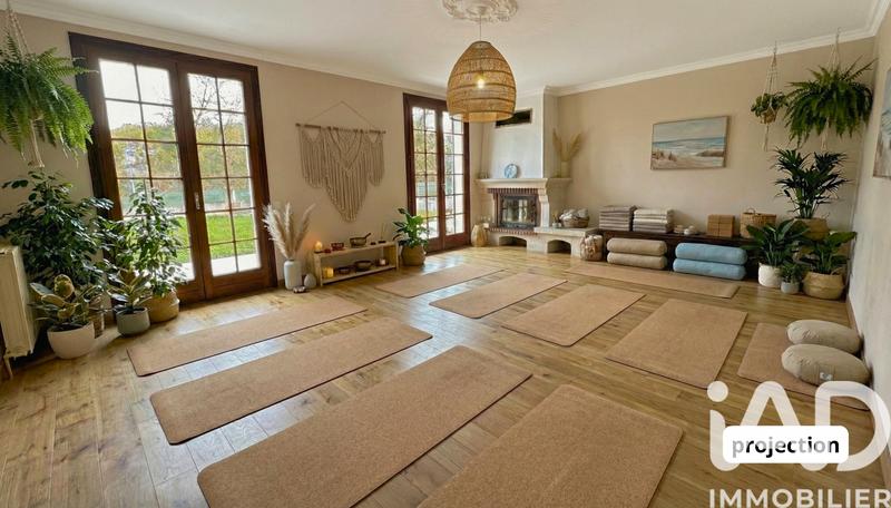 Maison - 189 m² - 8 pièces