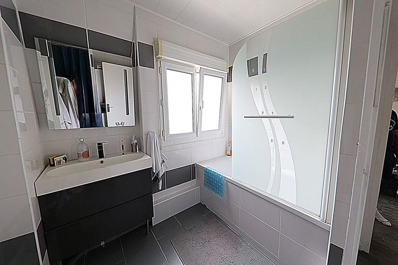 Pavillon - 118 m² - 5 pièces