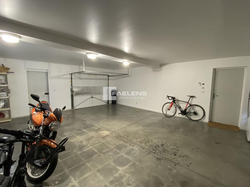 Maison - 200 m² - 4 pièces