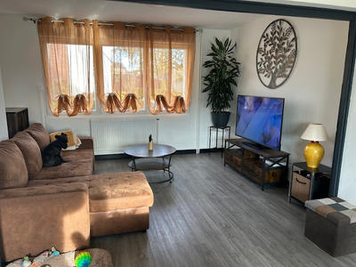 Maison - 90 m² - 6 pièces