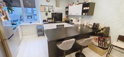 Maison - 230 m² - 7 pièces