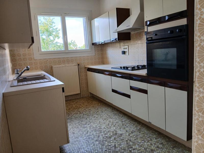 Maison - 180 m² - 10 pièces