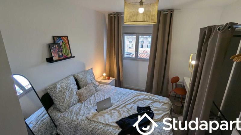 Chambre - 24 m² - 1 pièce