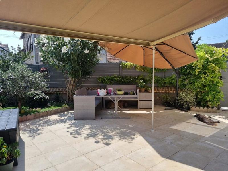 Maison - 140 m² - 5 pièces