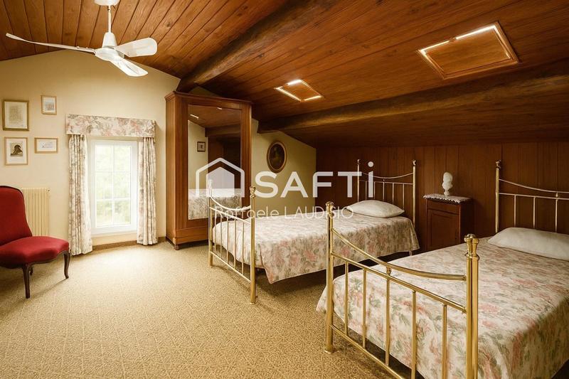 Maison - 210 m² - 6 pièces