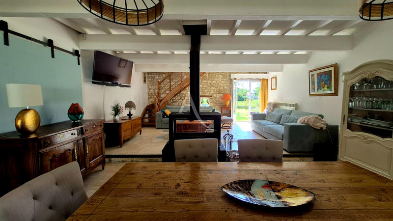 Maison - 188 m² - 6 pièces