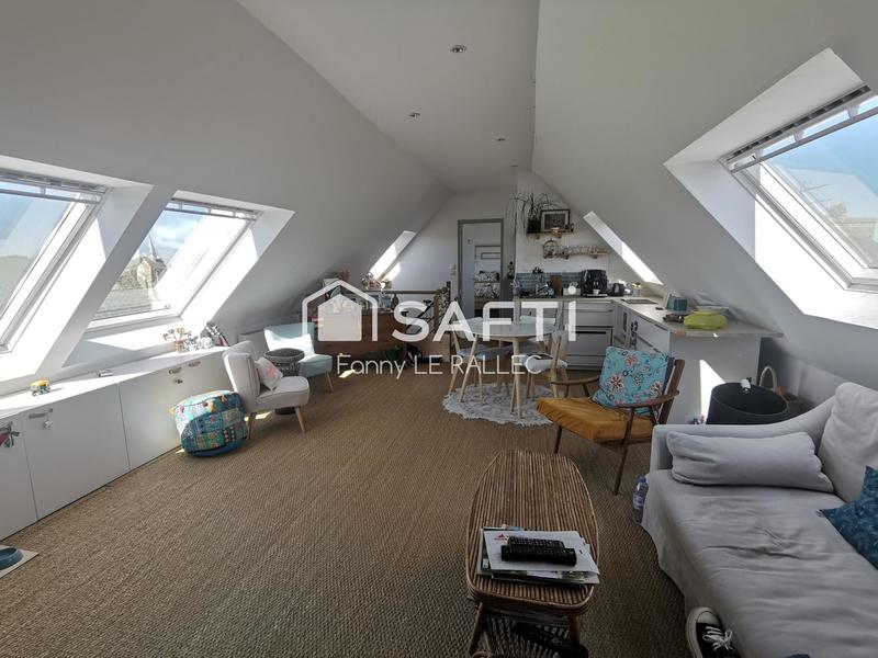 Maison - 180 m² - 7 pièces