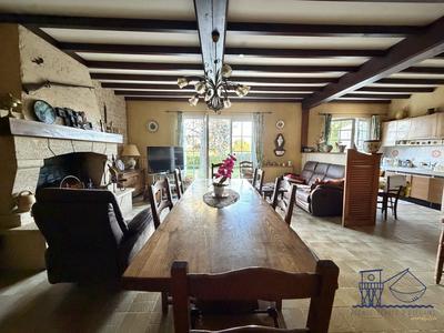 Maison ancienne - 319 m² - 10 pièces