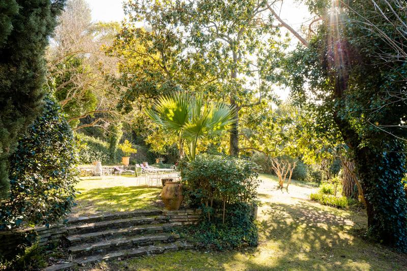 Maison - 234 m² - 7 pièces