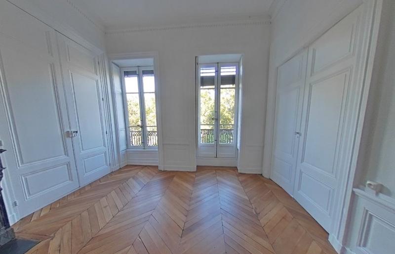 Appartement - 146 m² - 5 pièces