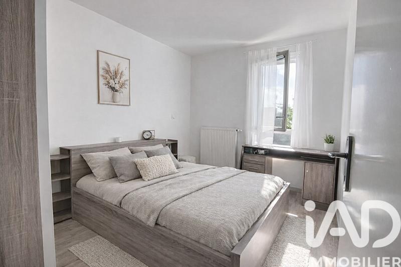 Appartement - 82 m² - 4 pièces