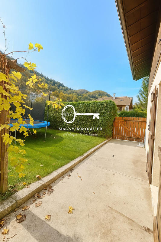 Maison traditionnelle - 95 m² - 5 pièces