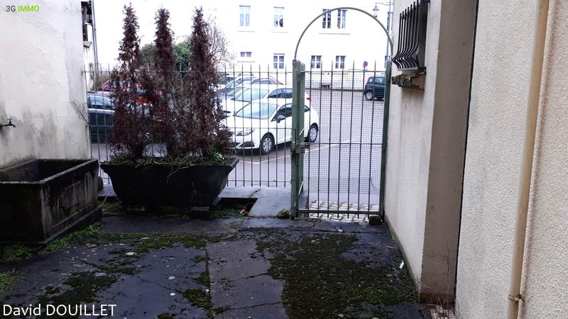 Maison - 245 m² - 14 pièces