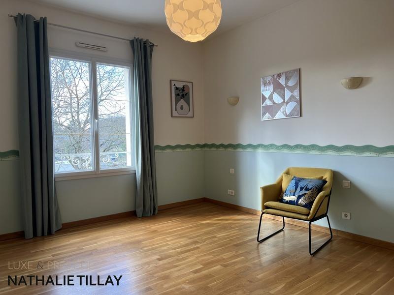 Maison - 309 m² - 10 pièces