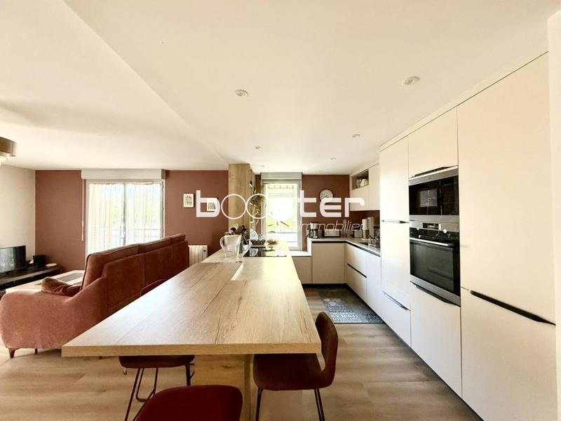 Appartement ancien - 109 m² - 5 pièces