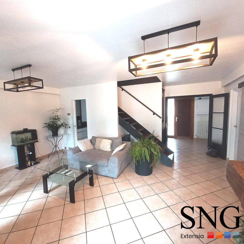 Maison - 119 m² - 5 pièces