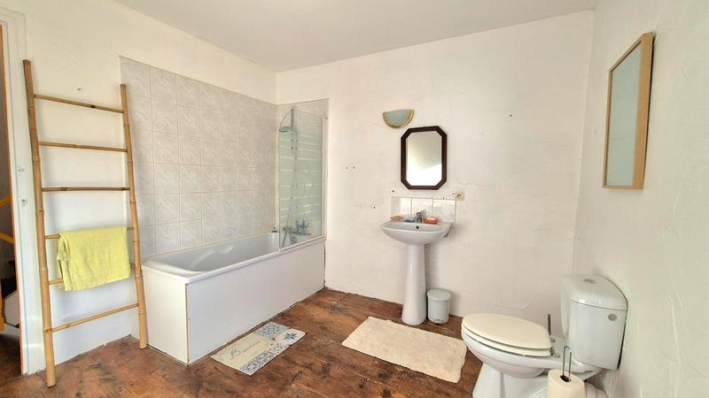 Maison de village - 99 m² - 6 pièces