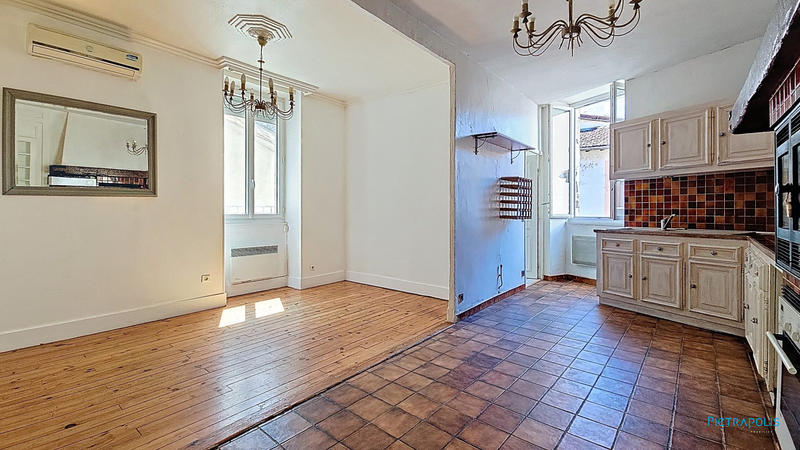 Appartement - 125 m² - 5 pièces