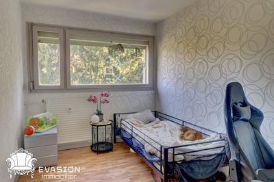 Appartement - 77 m² - 4 pièces