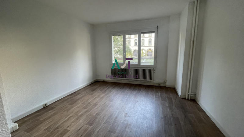 Appartement - 217 m² - 9 pièces