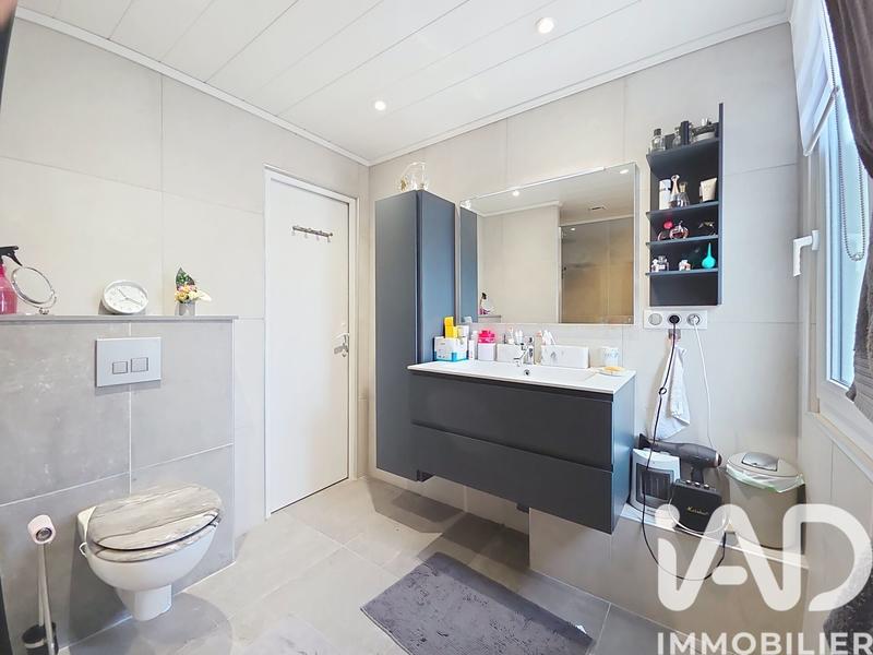 Maison - 92 m² - 4 pièces