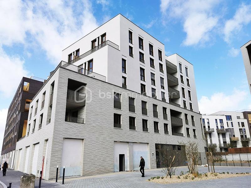 Local commercial - 280 m² - 1 pièce