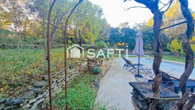 Maison - 200 m² - 6 pièces